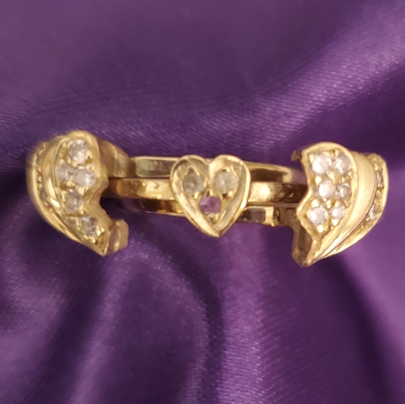 Ring - Picture 2 of 4